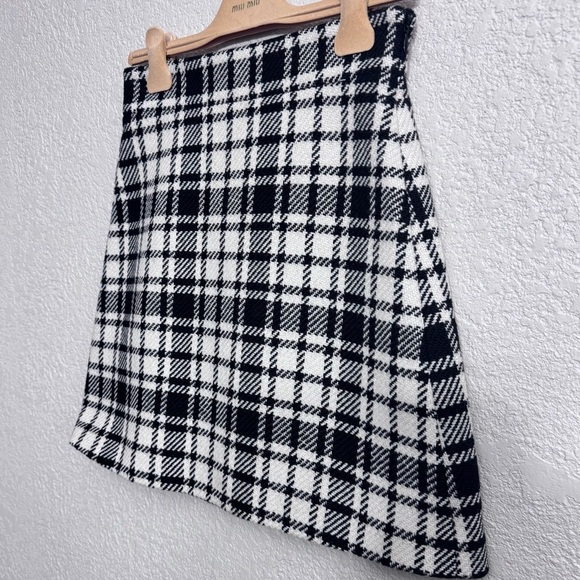 Miu Miu NWT Shetland Check Wool Mini Skirt Italy 40 – Retail $2240 - Picture 3 of 11